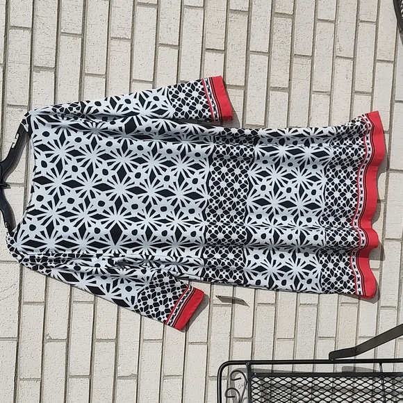 Black/White Dress - Picture 7 of 9